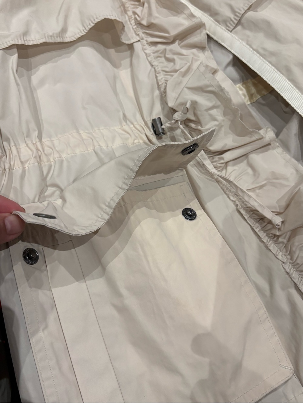Banana Republic Women's Cream Lightweight Anorak Jacket with Ruffle Collar, Sz S - Picture 4 of 10